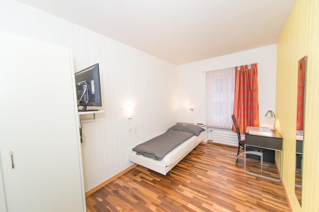 Hotel Rotes Haus Brugg  Camera foto