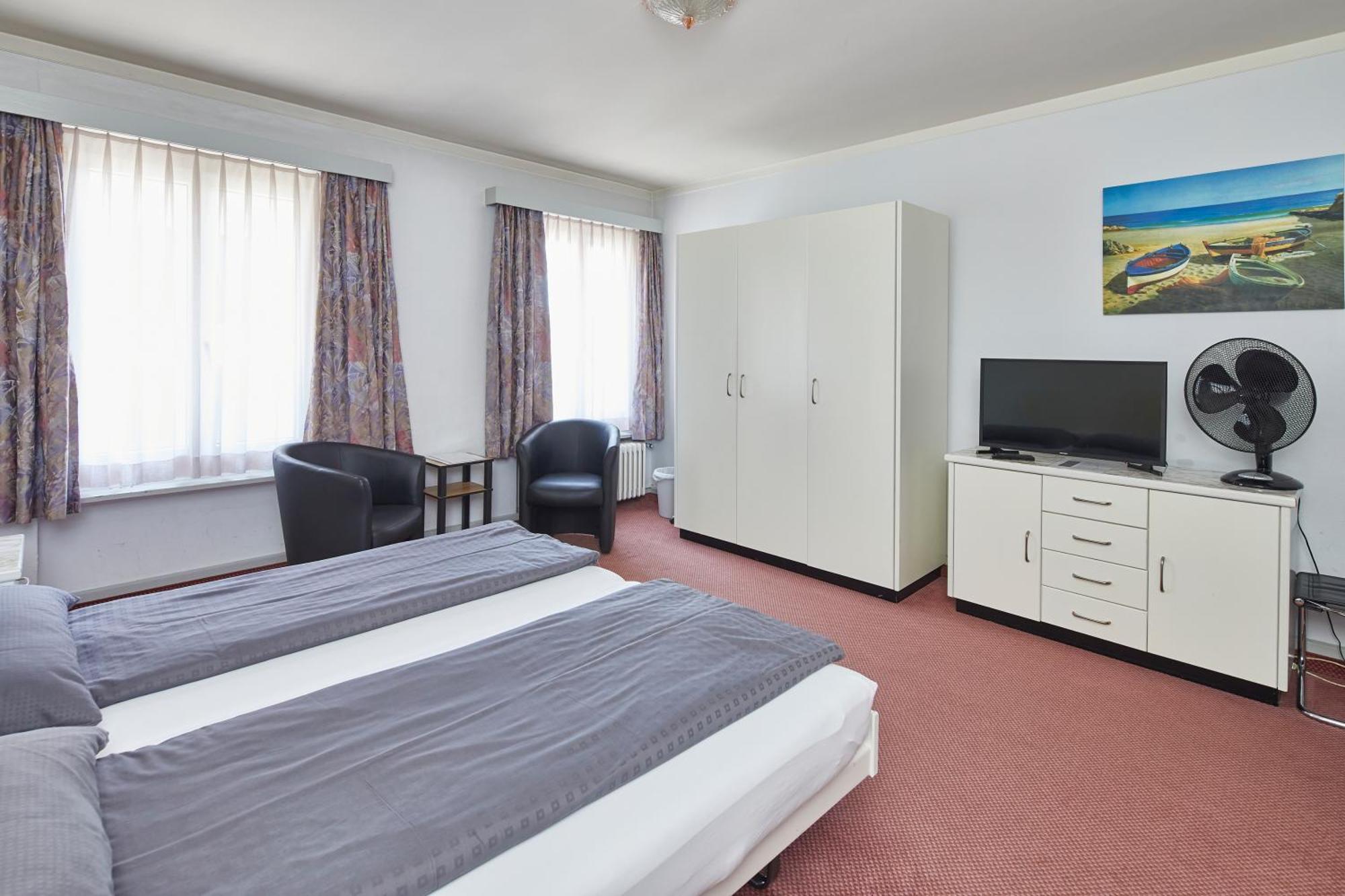 Hotel Rotes Haus Brugg  Esterno foto